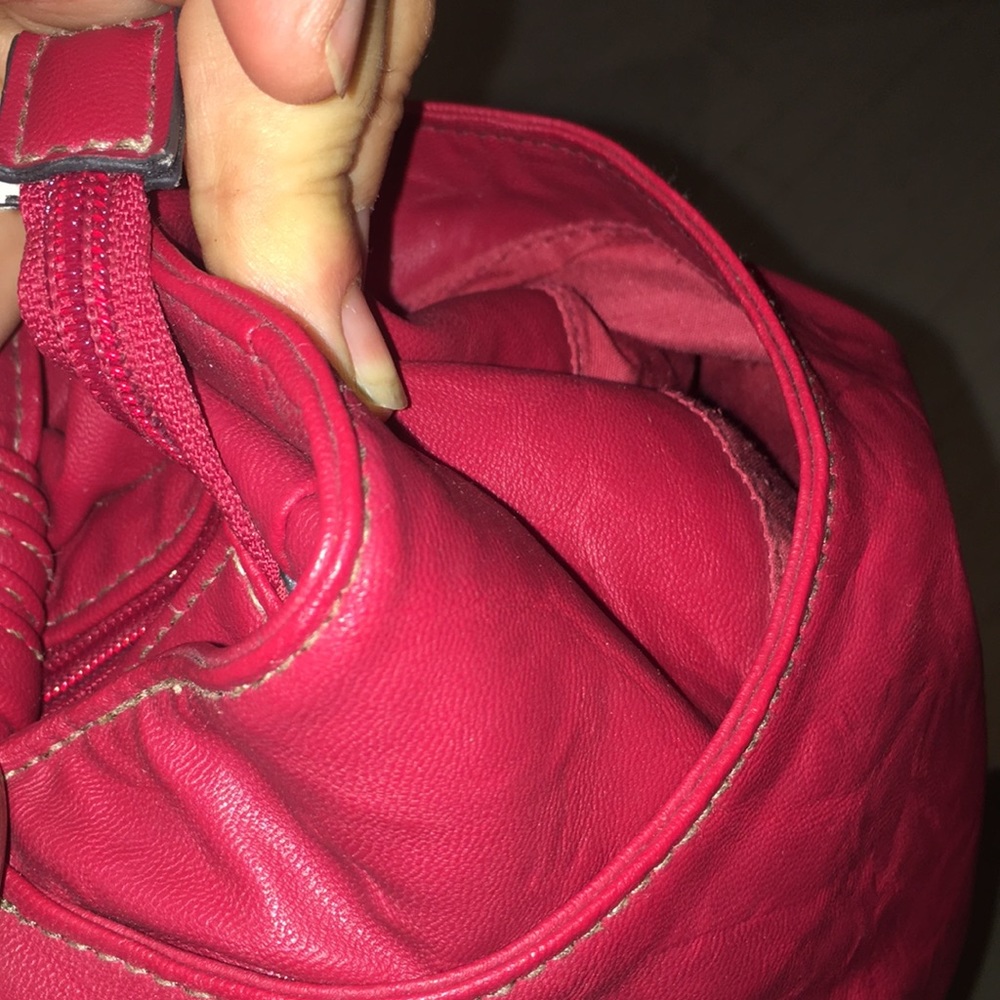 Red bag - Picture 4 of 9